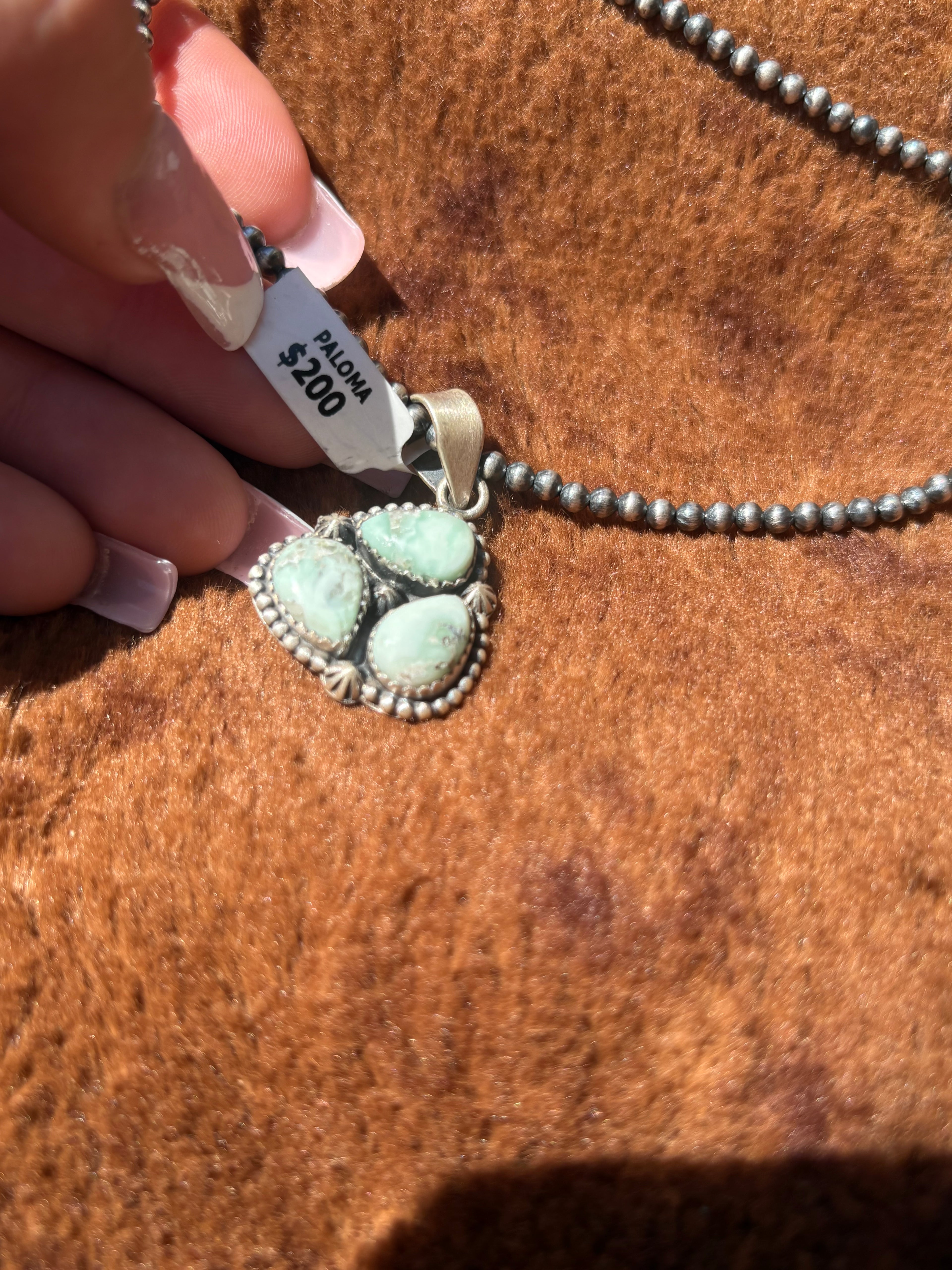 Paloma pendant