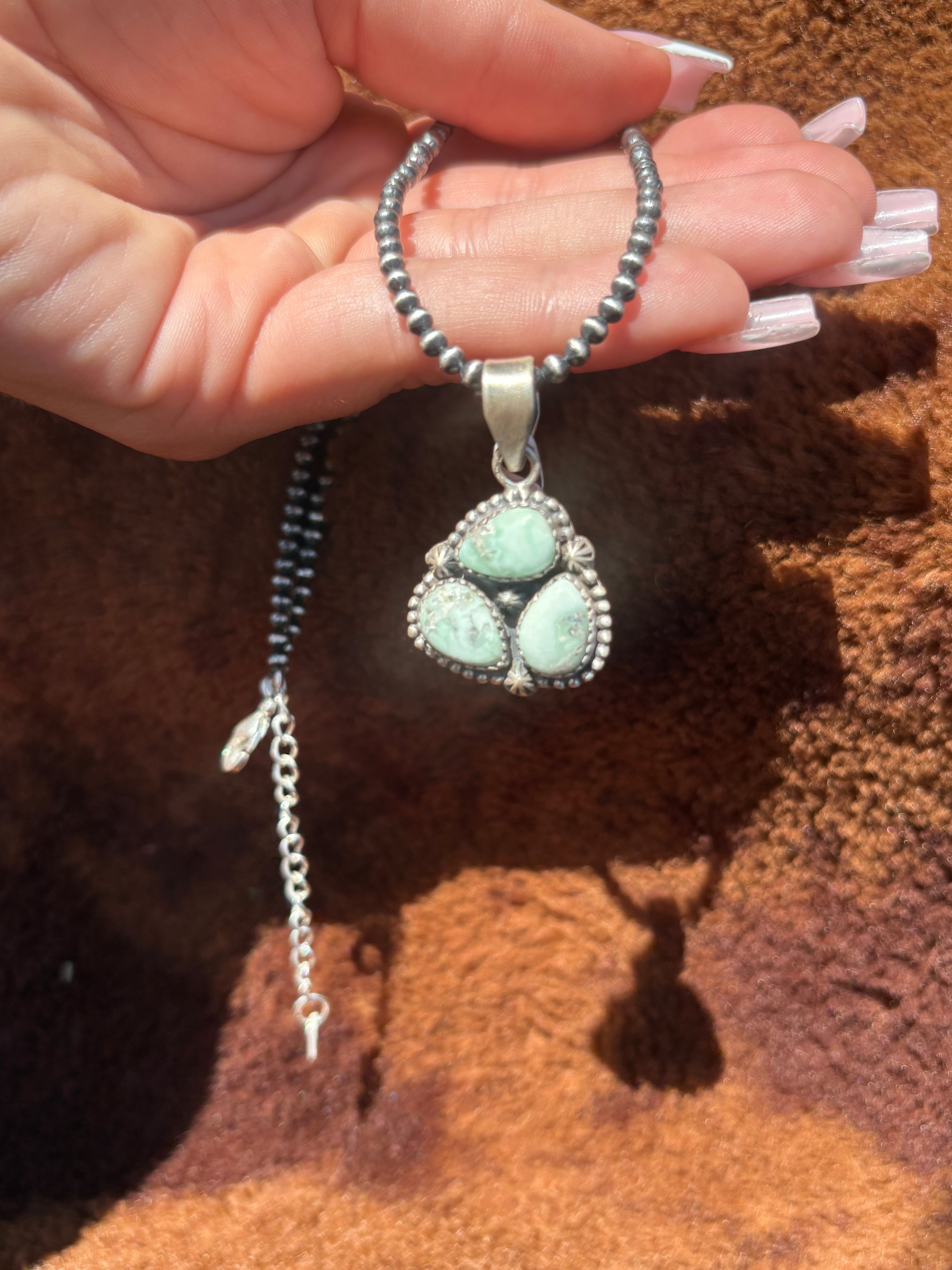 Paloma pendant
