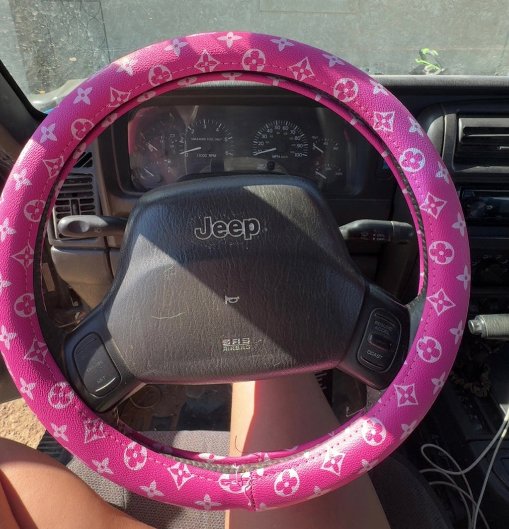 LV steering wheel cover