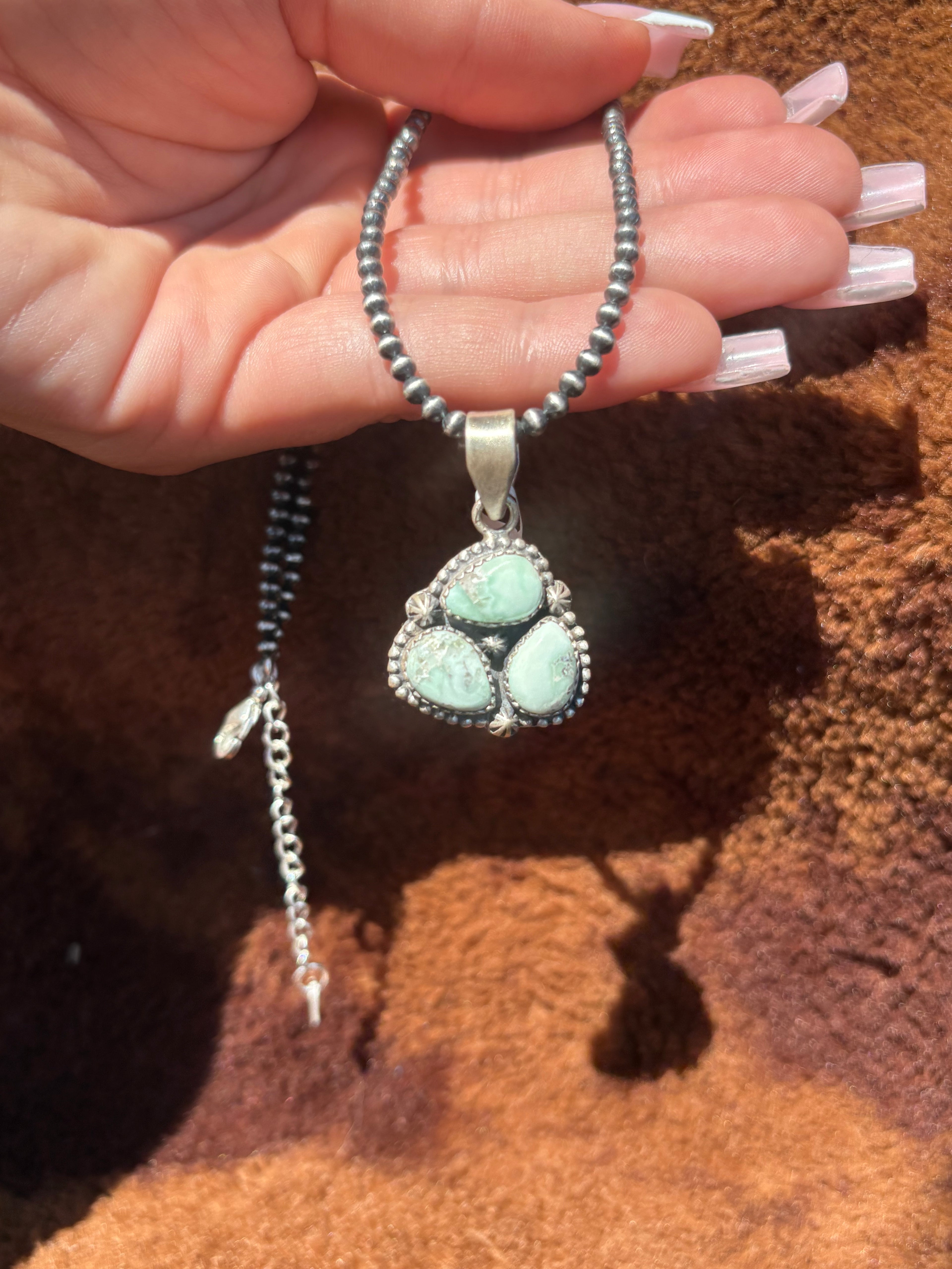 Paloma pendant